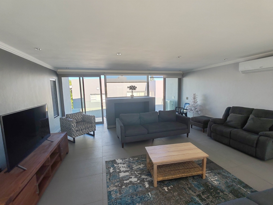 7 Bedroom Property for Sale in Perlemoenbaai Western Cape